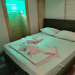 Latibule Adahan Ayvalı
