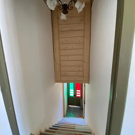 Latibule Adahan Szálloda