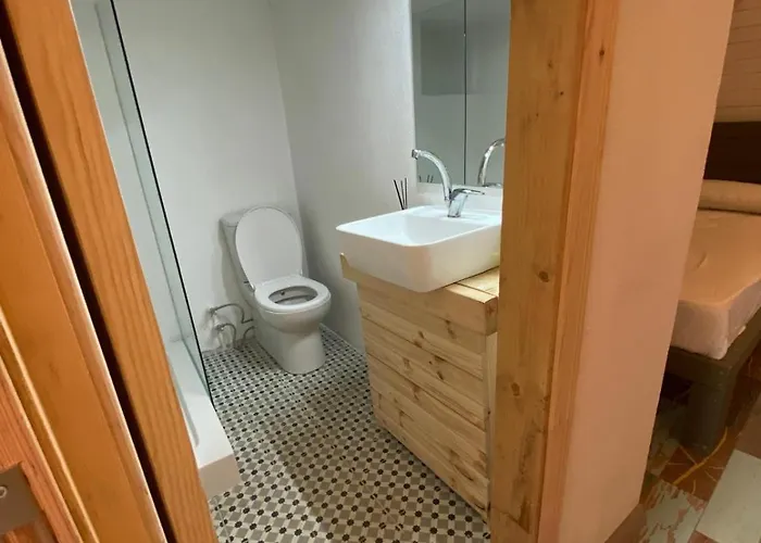 Latibule Adahan 酒店 *