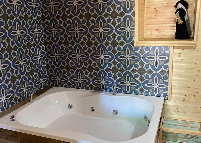 Latibule Adahan * Ayvalı